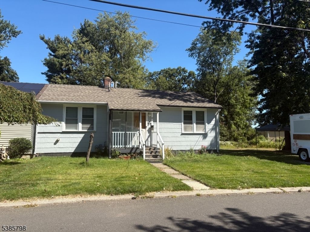 37 Claverack Rd, Clifton City, NJ 07013