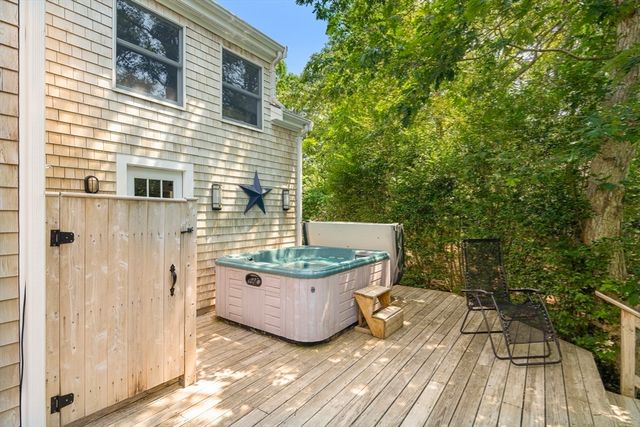 43 C Dark Woods Rd, Edgartown, MA 02539