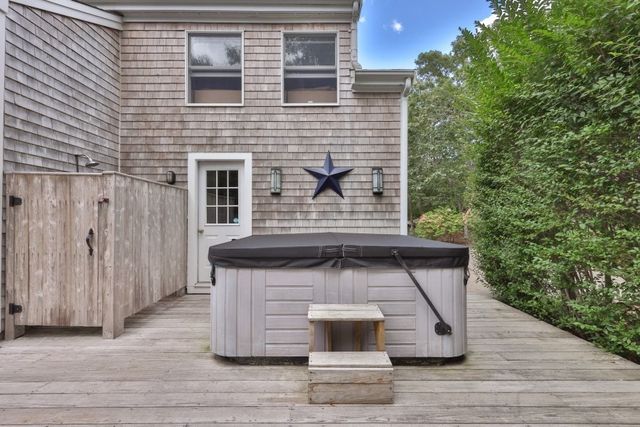 43 C Dark Woods Rd, Edgartown, MA 02539