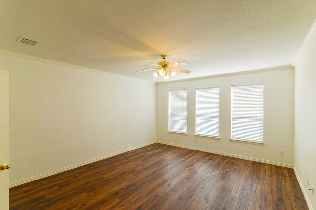 9605 Pinehurst Drive, Rowlett, TX 75089