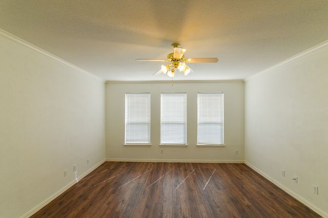 9605 Pinehurst Drive, Rowlett, TX 75089