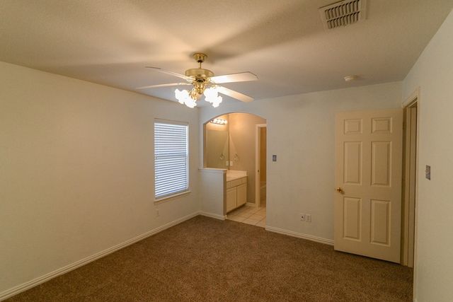 9605 Pinehurst Drive, Rowlett, TX 75089