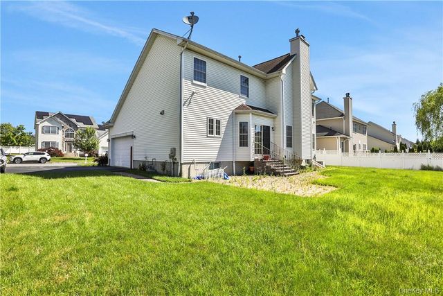 2719 Colonial Drive, New Windsor, NY 12553