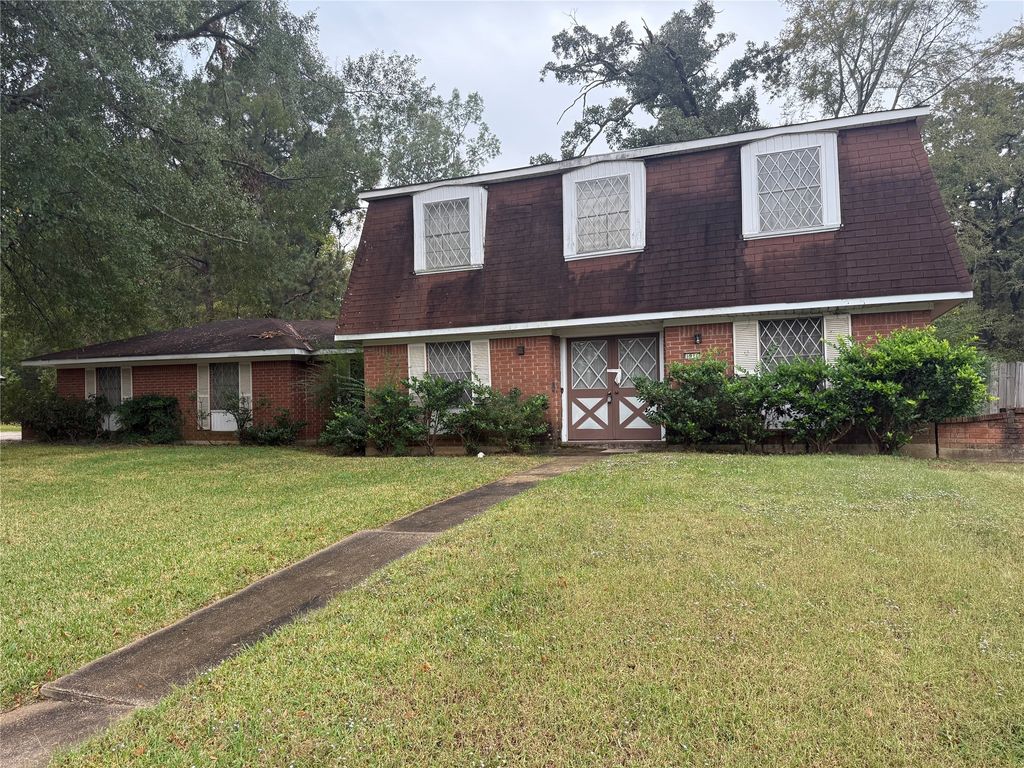 1916 Michoud Street, Shreveport, LA 71107