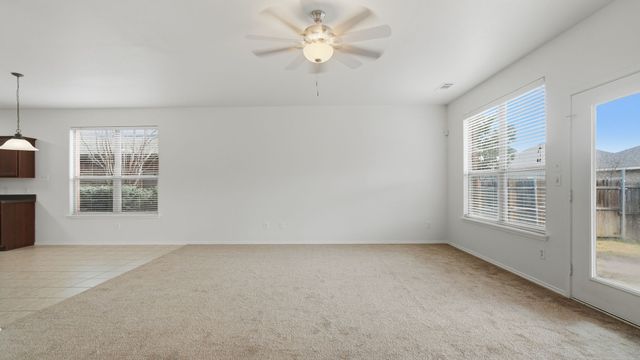 421 Sandy Creek Drive, Fort Worth, TX 76131