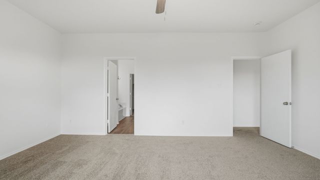 421 Sandy Creek Drive, Fort Worth, TX 76131