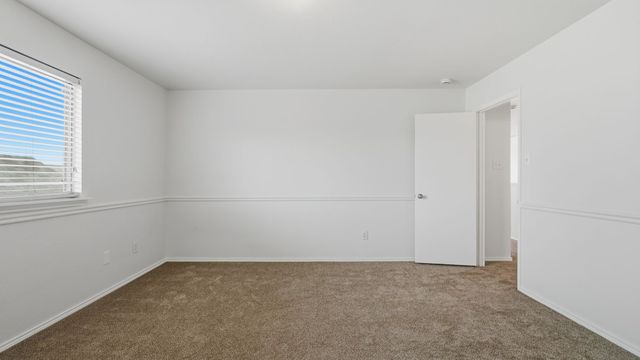 421 Sandy Creek Drive, Fort Worth, TX 76131