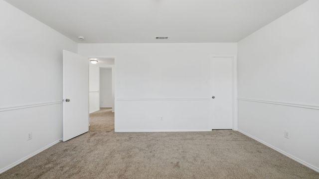 421 Sandy Creek Drive, Fort Worth, TX 76131