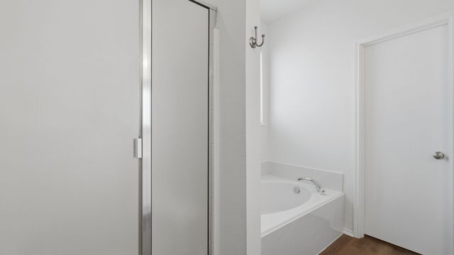 421 Sandy Creek Drive, Fort Worth, TX 76131