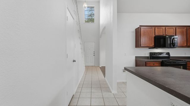 421 Sandy Creek Drive, Fort Worth, TX 76131