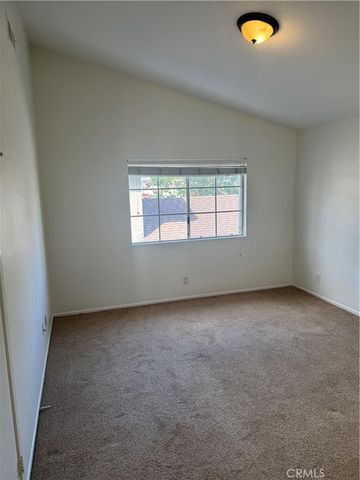 8 New Haven, Irvine, CA 92620