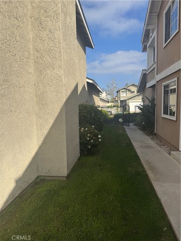 8 New Haven, Irvine, CA 92620