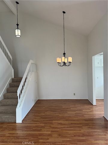 8 New Haven, Irvine, CA 92620