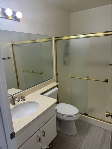 8 New Haven, Irvine, CA 92620