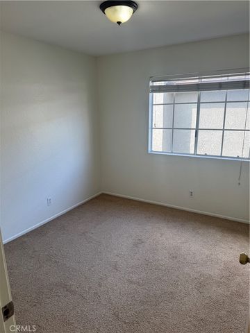 8 New Haven, Irvine, CA 92620