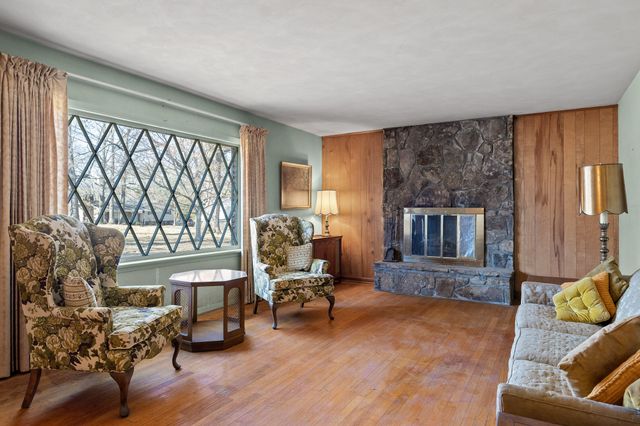 5904 Crestview Drive, Hixson, TN 37343