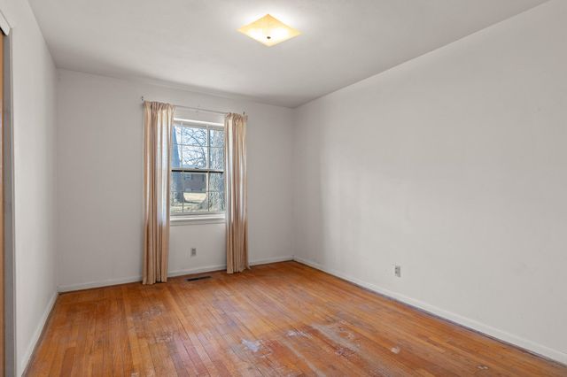 5904 Crestview Drive, Hixson, TN 37343