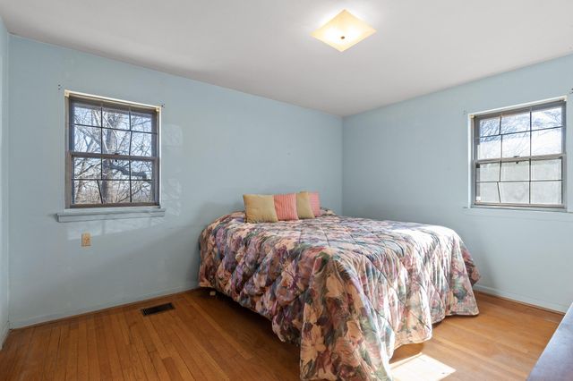 5904 Crestview Drive, Hixson, TN 37343