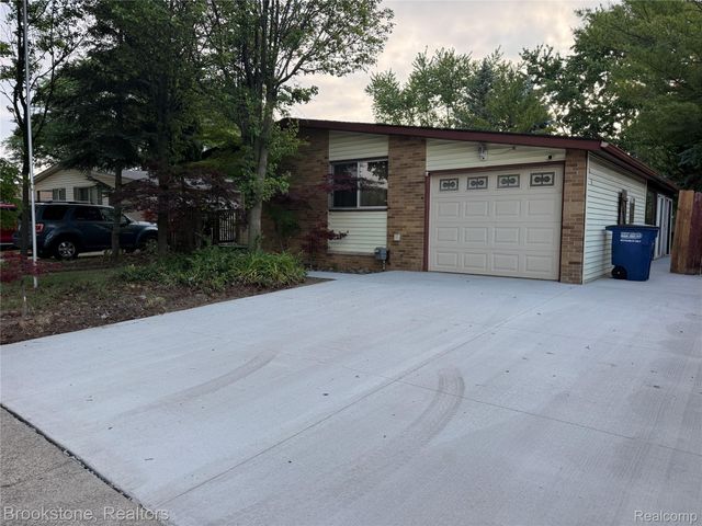413 Forest Street, Westland, MI 48186