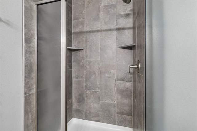 9369 Primo Lane, West Des Moines, IA 50266