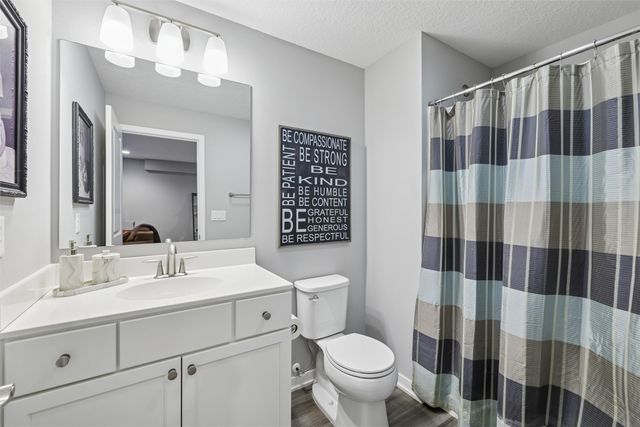 9369 Primo Lane, West Des Moines, IA 50266