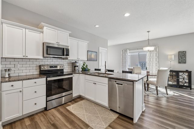 9369 Primo Lane, West Des Moines, IA 50266