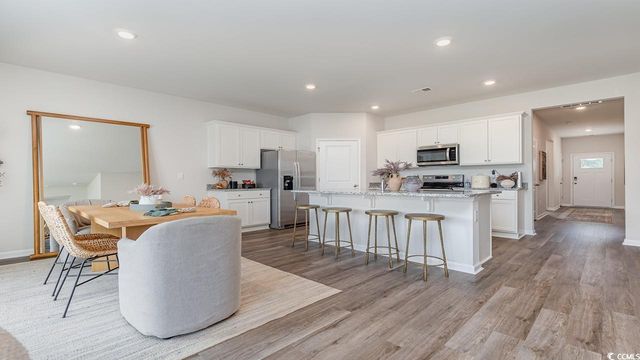 1225 Woodhouse Dr, Ash, NC 28420