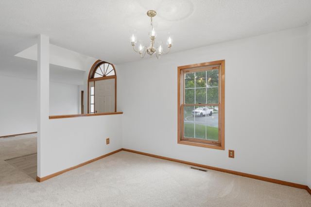 6621 Arlington Court, Chanhassen, MN 55317