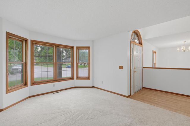 6621 Arlington Court, Chanhassen, MN 55317