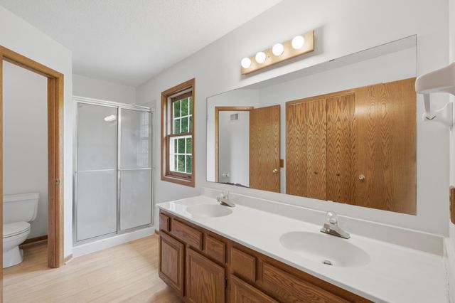 6621 Arlington Court, Chanhassen, MN 55317