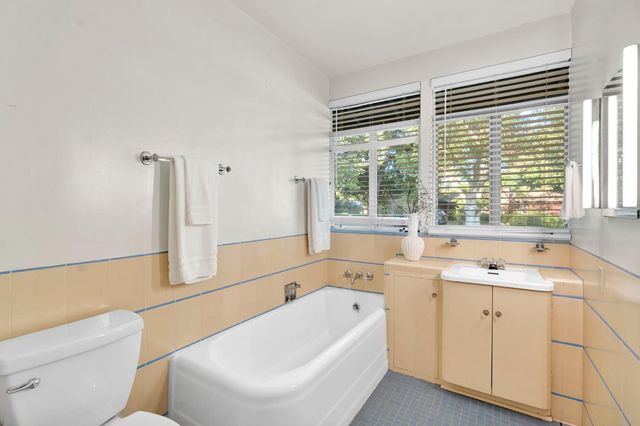 3865 N Wilson Avenue, Fresno, CA 93704