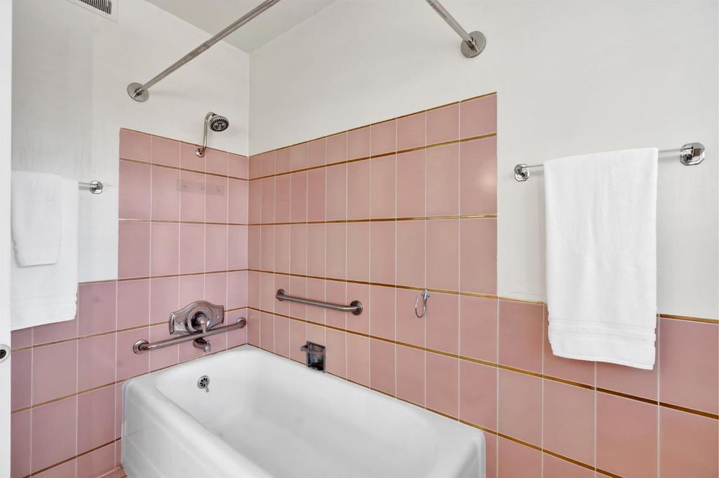Image 37 of property listing at 3865 N Wilson Avenue, Fresno, CA 93704
