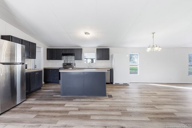 22411 Savannah Hts, Von Ormy, TX 78073