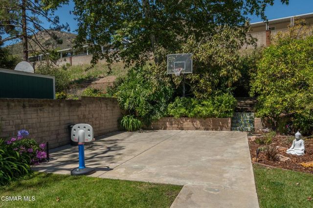 917 Cayo Grande Court, Newbury Park, CA 91320