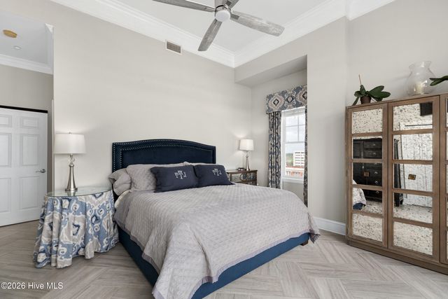 124 Walnut Street Apt 607, Wilmington, NC 28401