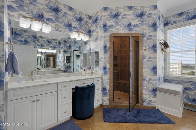 124 Walnut Street Apt 607, Wilmington, NC 28401