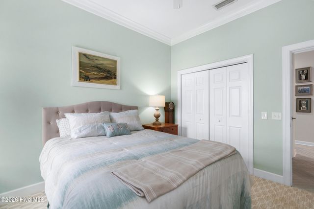 124 Walnut Street Apt 607, Wilmington, NC 28401