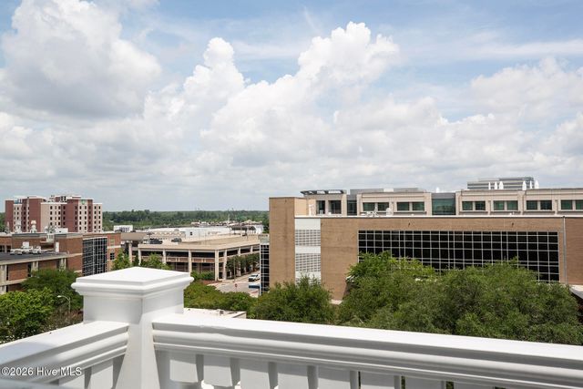 124 Walnut Street Apt 607, Wilmington, NC 28401