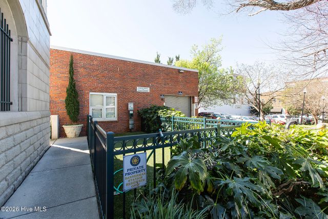 124 Walnut Street Apt 607, Wilmington, NC 28401