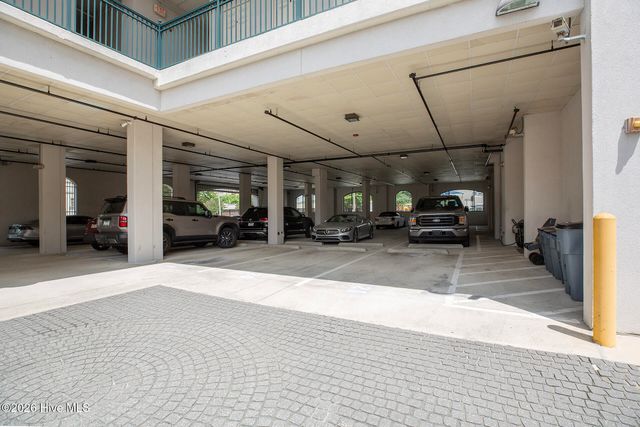 124 Walnut Street Apt 607, Wilmington, NC 28401