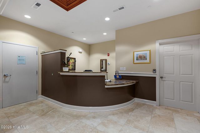 124 Walnut Street Apt 607, Wilmington, NC 28401