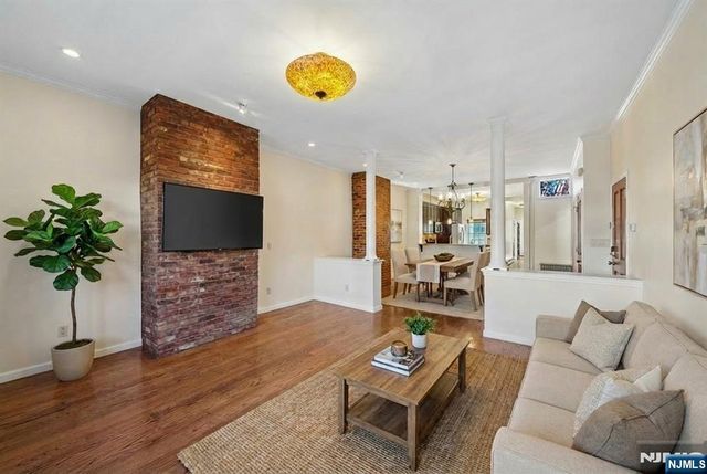 364 New York Avenue 1, Jersey City, NJ 07307