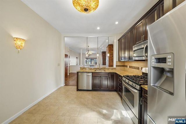 364 New York Avenue 1, Jersey City, NJ 07307