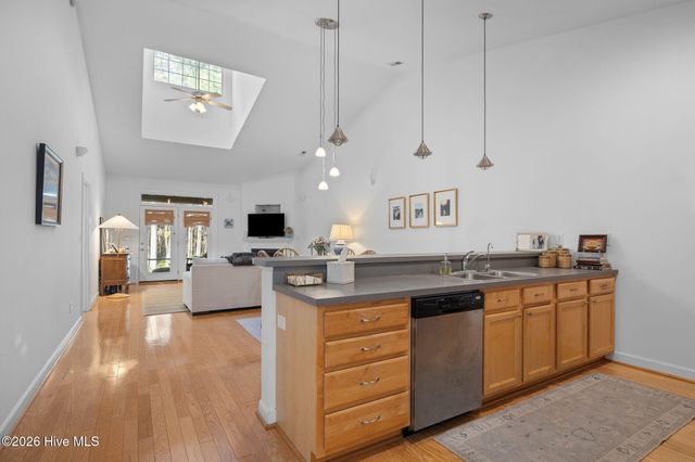 514 B Village Green Drive, Morehead City, NC 28557