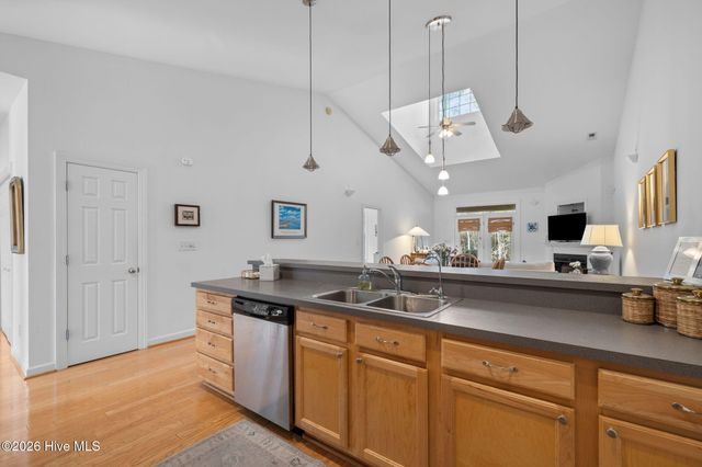 514 B Village Green Drive, Morehead City, NC 28557