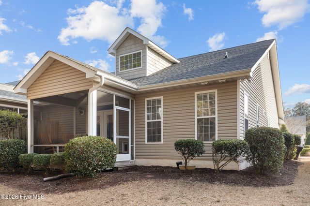 514 B Village Green Drive, Morehead City, NC 28557