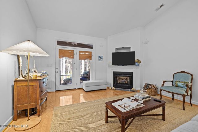 514 B Village Green Drive, Morehead City, NC 28557