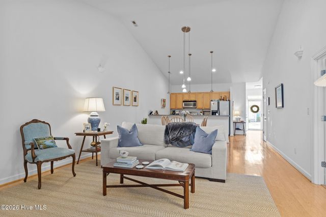 514 B Village Green Drive, Morehead City, NC 28557