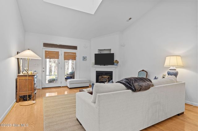 514 B Village Green Drive, Morehead City, NC 28557