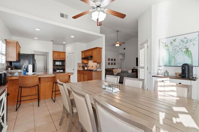 1005 Jubilee Court, Lemoore, CA 93245